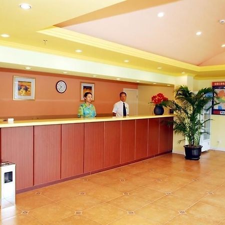 Home Inn Shenzhen Dongmen Hubei Subway Branch מראה חיצוני תמונה
